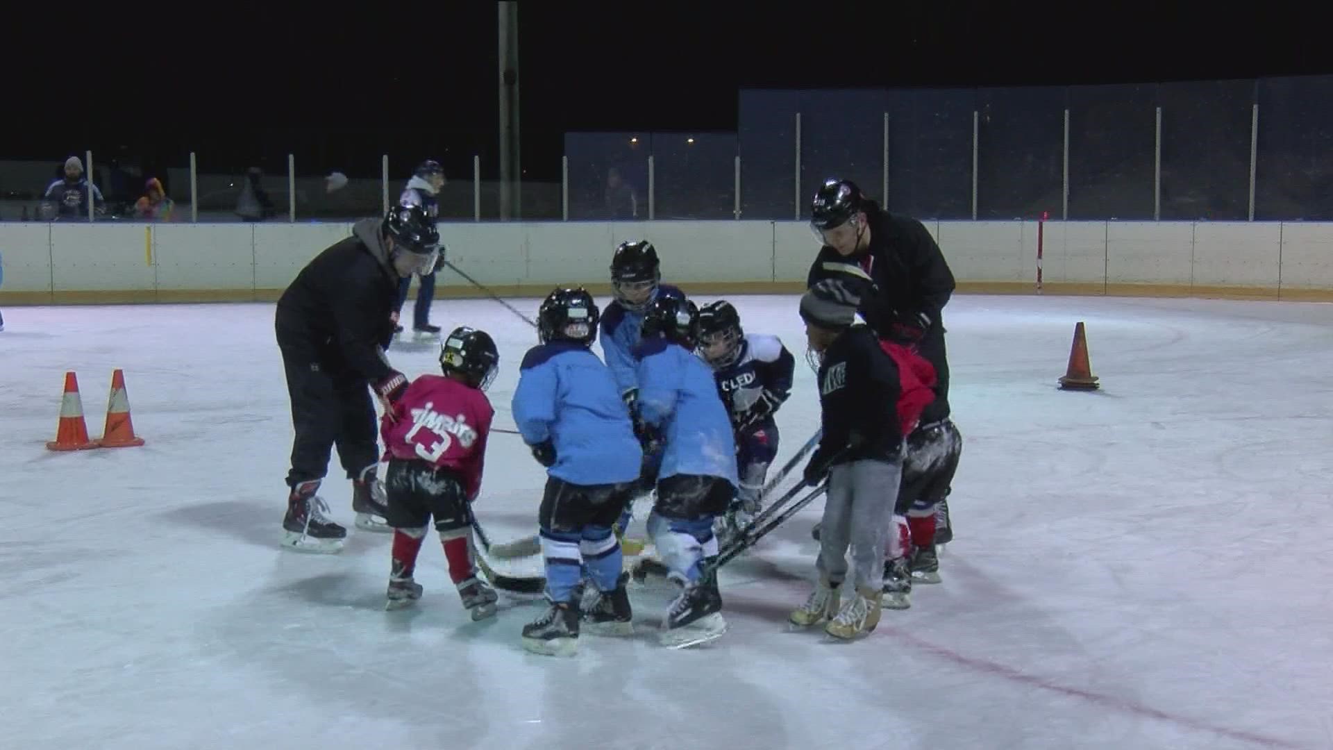 Popular program teaches kids how to skate, play hockey