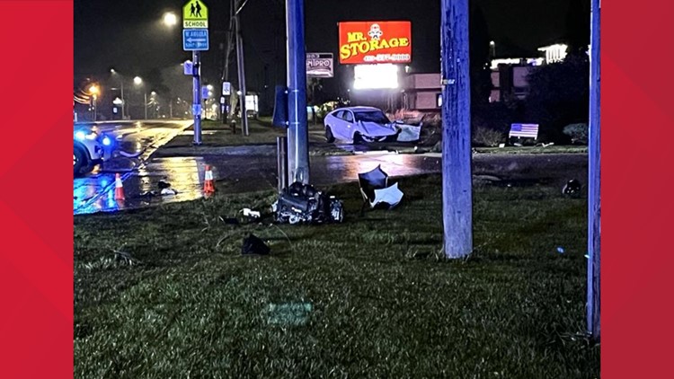 Person hospitalized after car crashes into south Toledo building