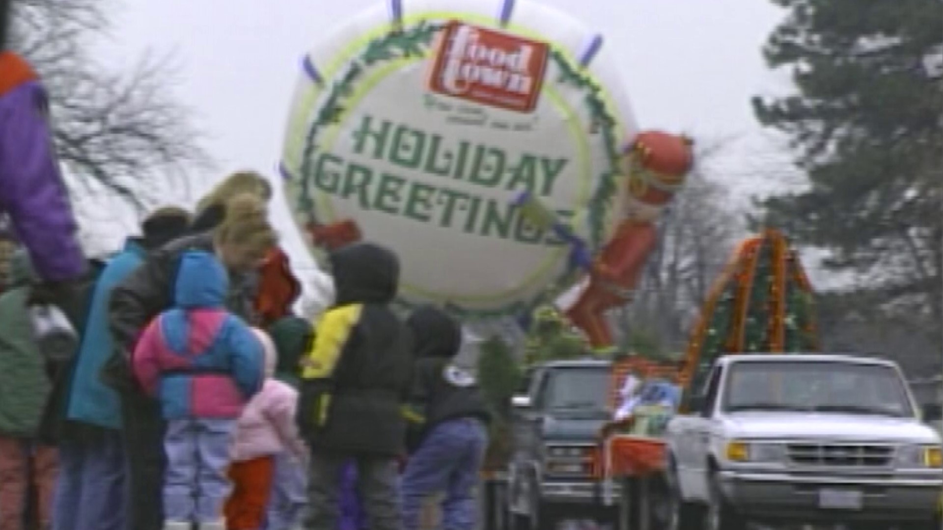 A look back at the Bowling Green Holiday Parade over the years WTOL