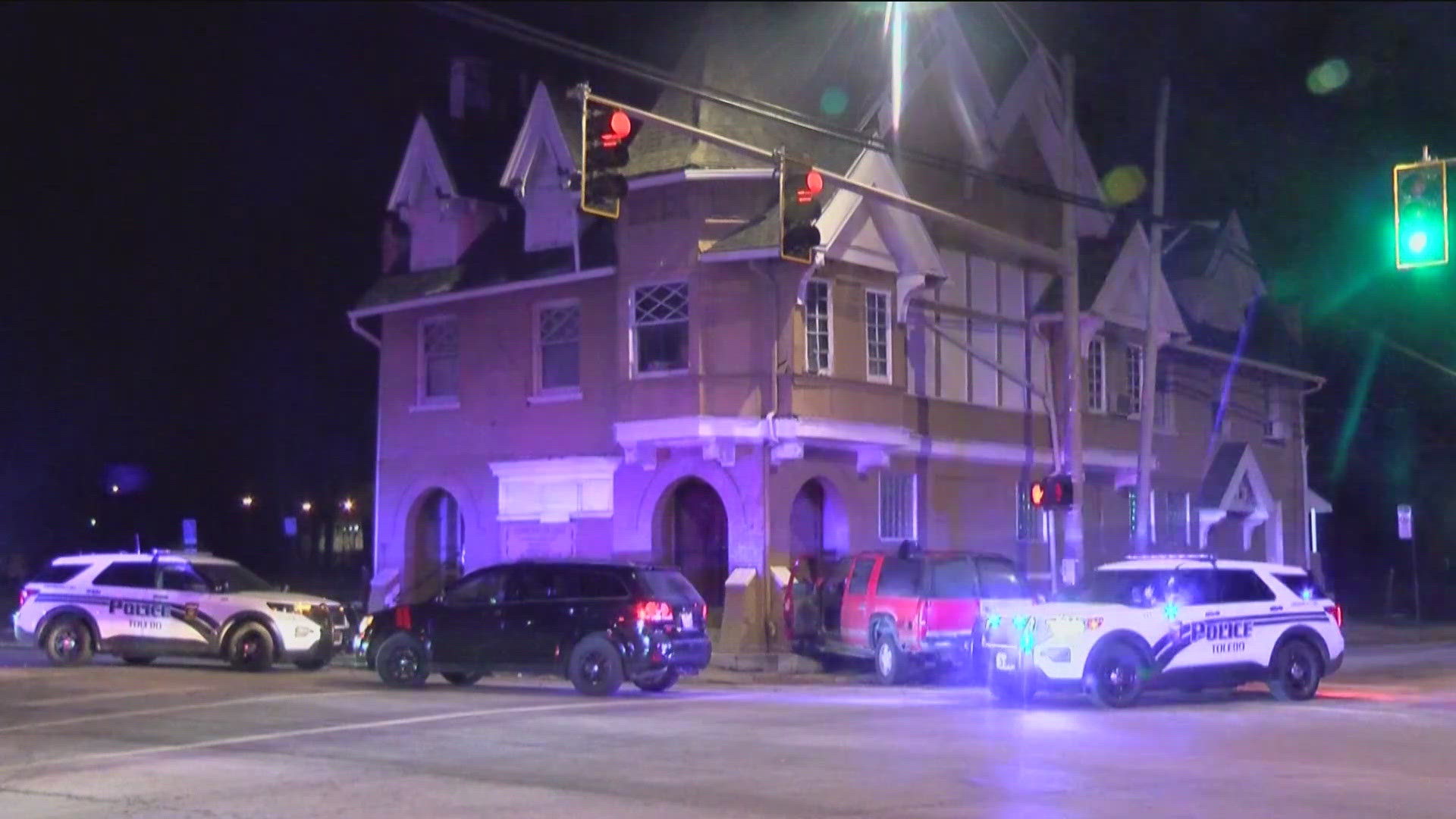 Toledo police officers, another driver taken to hospital after crash ...