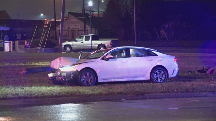 Woman Hospitalized In North Toledo Crash | Wtol.com