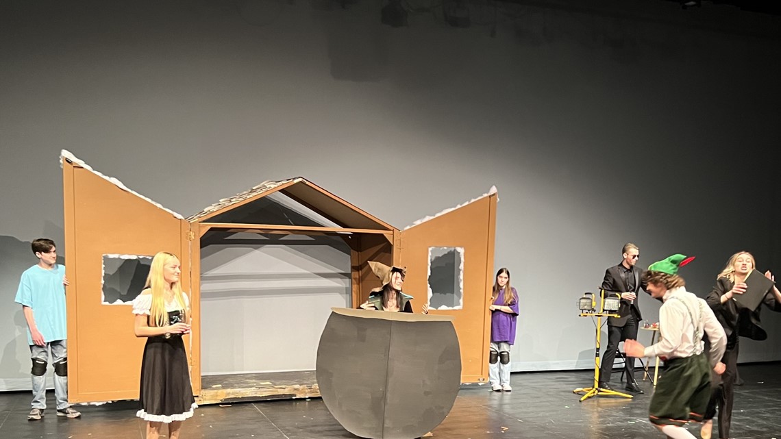 Perrysburg HS students stage 'Winter One Acts' - Vimarsana News