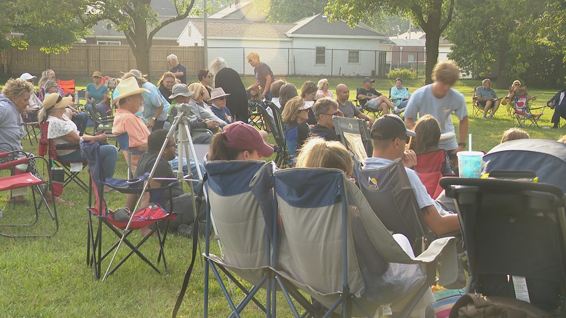 Point Place bands together with concert days after tornado - Vimarsana News