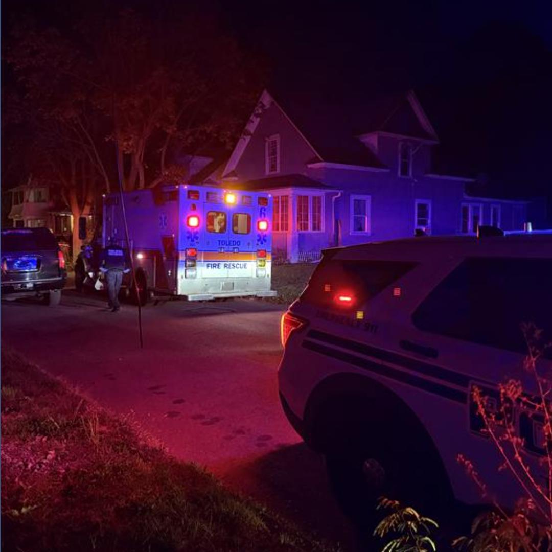 Man stabbed in neck in east Toledo home; suspect in custody | wtol.com