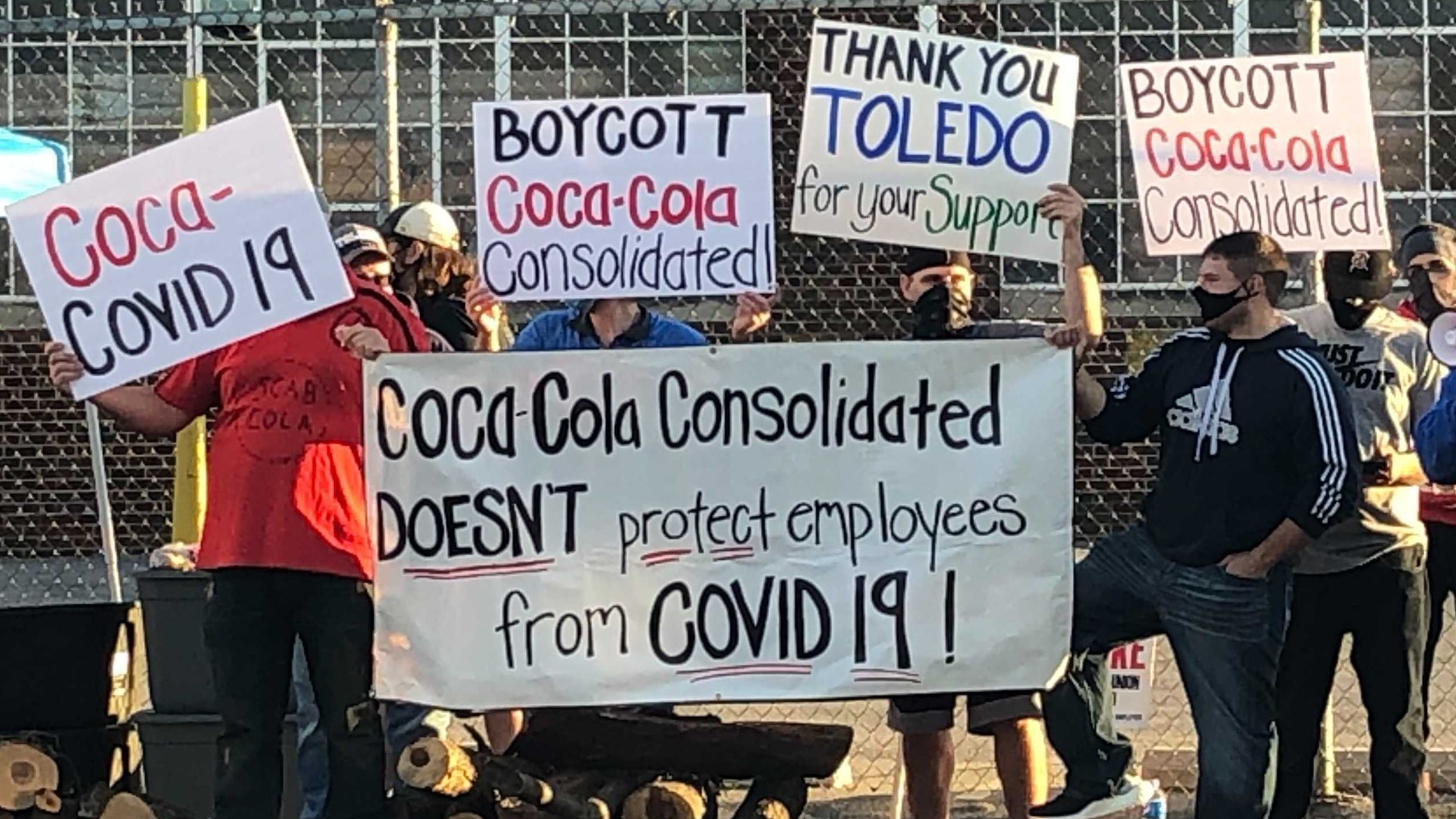 Teamsters Local 20 CocaCola workers in Toledo on strike