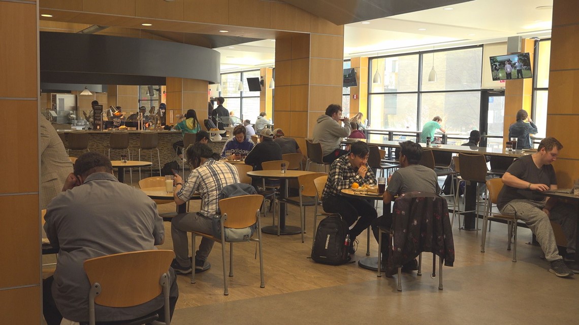 Food poisoning blamed on University of Toledo dining hall health code violations - Vimarsana News