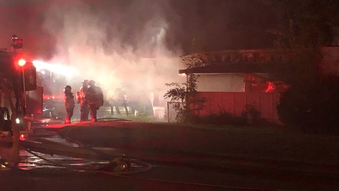 South Toledo fire leaves mobile home a total loss | wtol.com