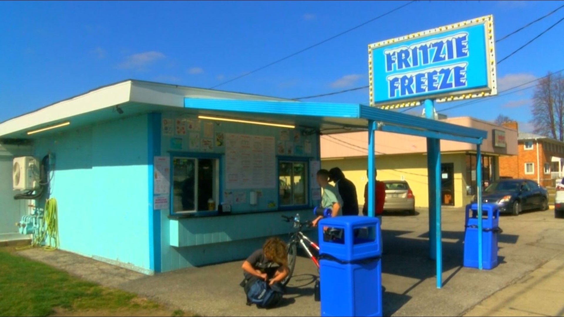 Unseasonably warm temperatures in the 70s brought out the ice cream lovers on Sunday. Fritzie Freeze in the Point was one of the shops that saw big business.