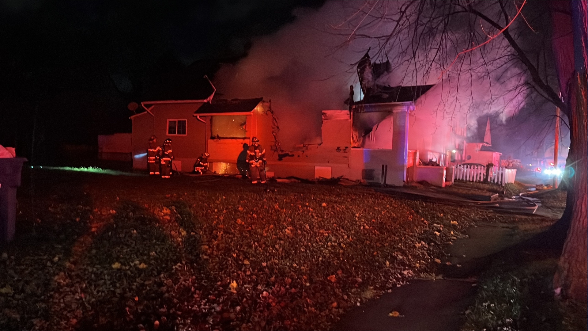 No injuries in north Toledo house fire Friday morning, TFRD says | wtol.com