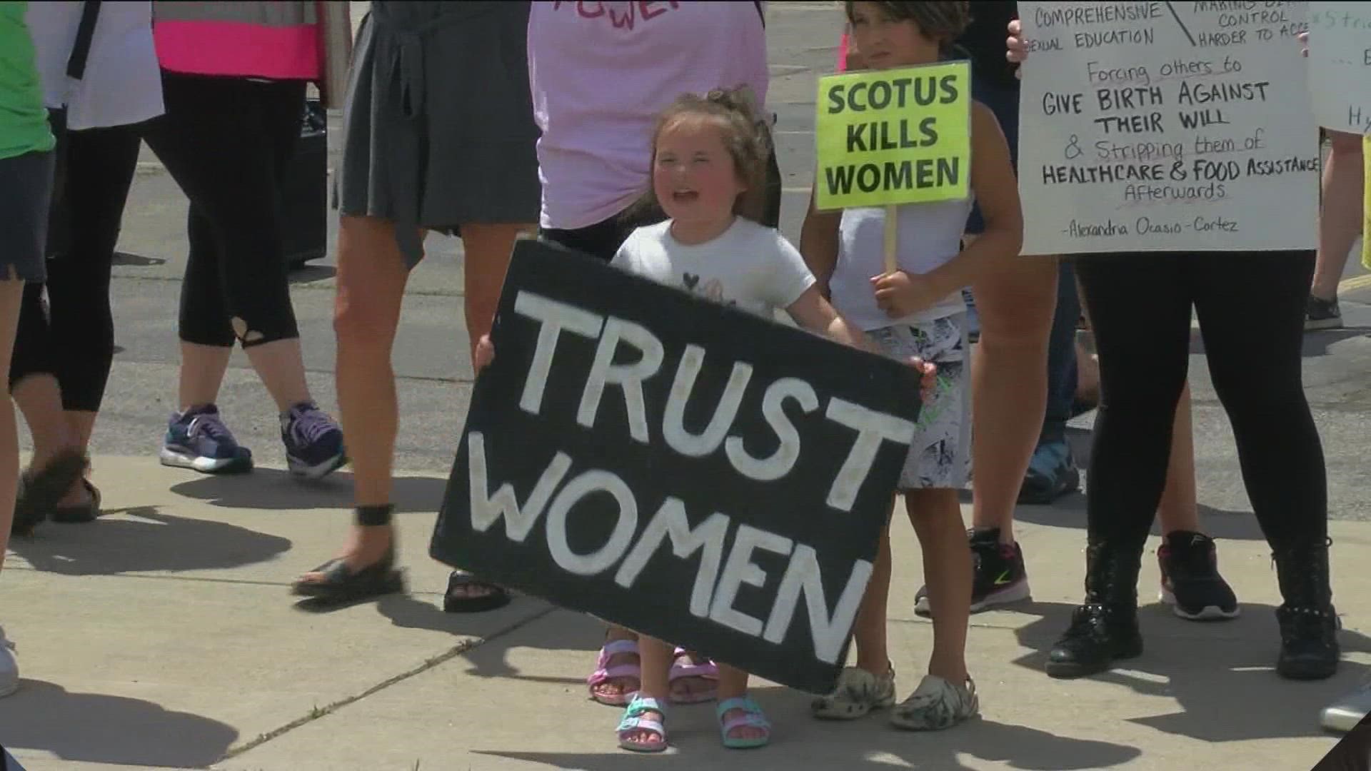 The two groups of protesters voiced their thoughts on  Roe V. Wade on Saturday.