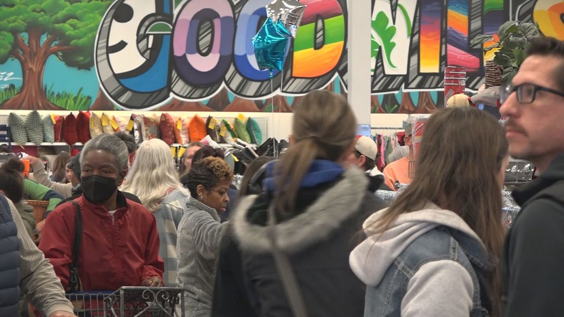 New Goodwill opens in Sylvania, drawing hundreds on opening day