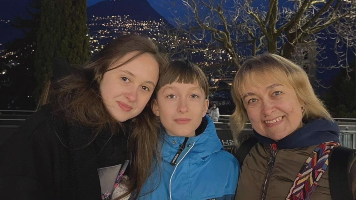 Ukrainian exchange students trying to return to host mothers in US - Vimarsana News