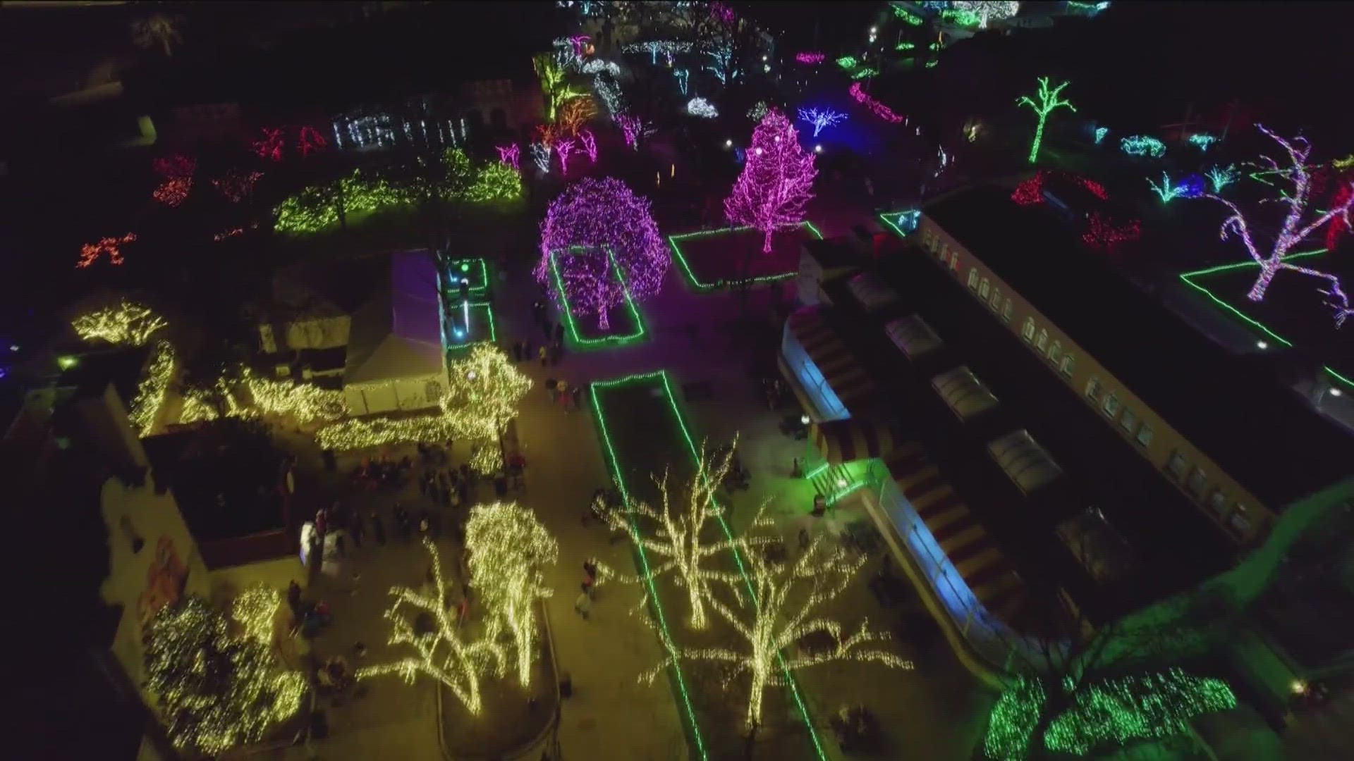 Toledo Zoo Lights Before Christmas brings back classic display