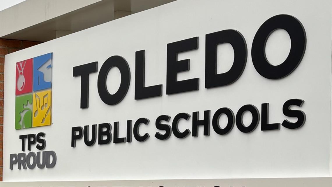Toledo Public Schools to cut library services, according to employee email, Harvard Elementary PTO