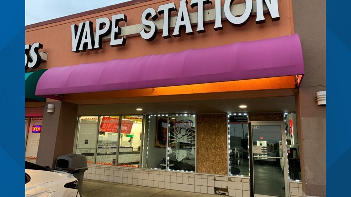 What happened at Vape Station on Byrne and Glendale?