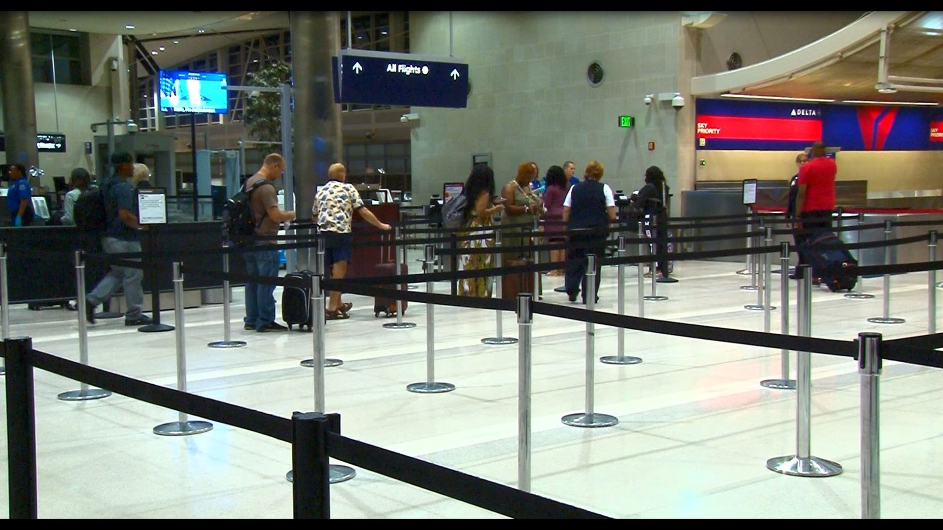 Bad hurricane season causes travel difficulties for thousands