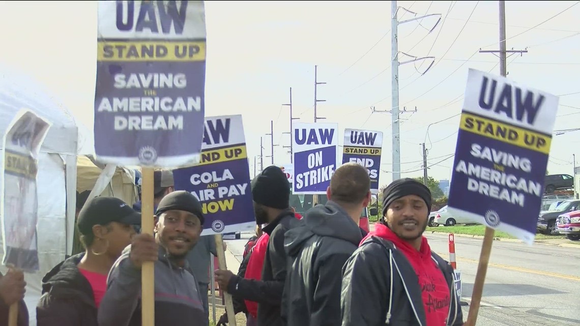 Local 12 members react to Ford-UAW tentative agreement - Vimarsana News