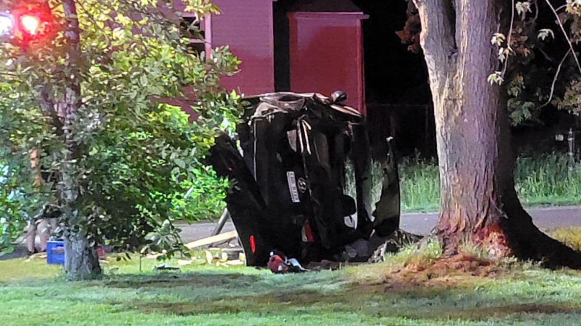 2 hospitalized after high-speed rollover crash in Toledo