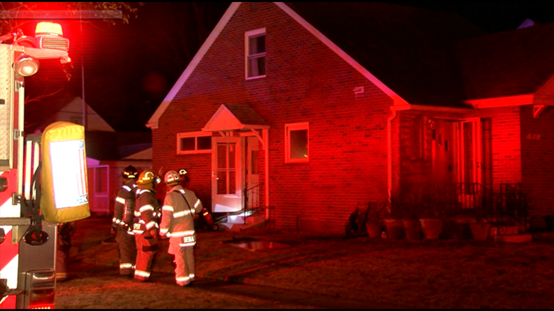 Woman Escapes House Fire In West Toledo