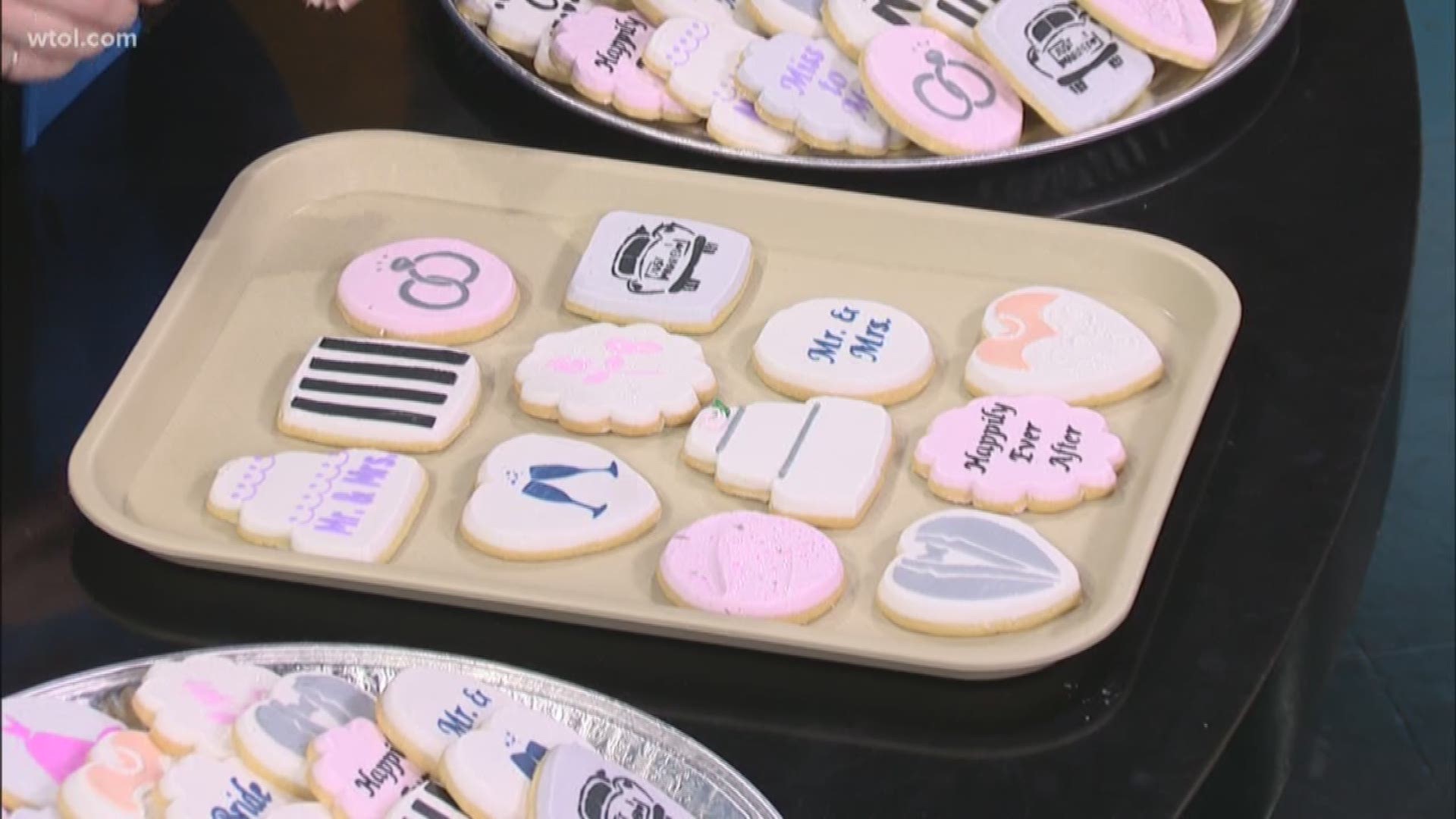 The Cookie Lady shows you how cookies can fit into your wedding plans!