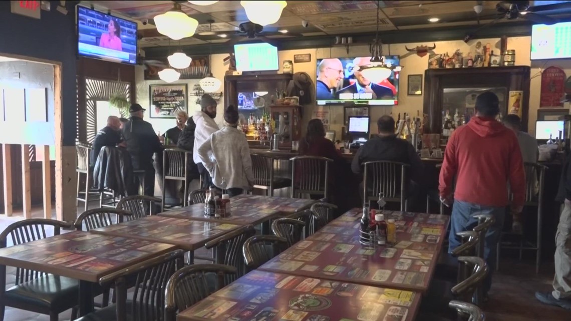Super Bowl, super bet: Toledo bars ready for people to use sports betting kiosks