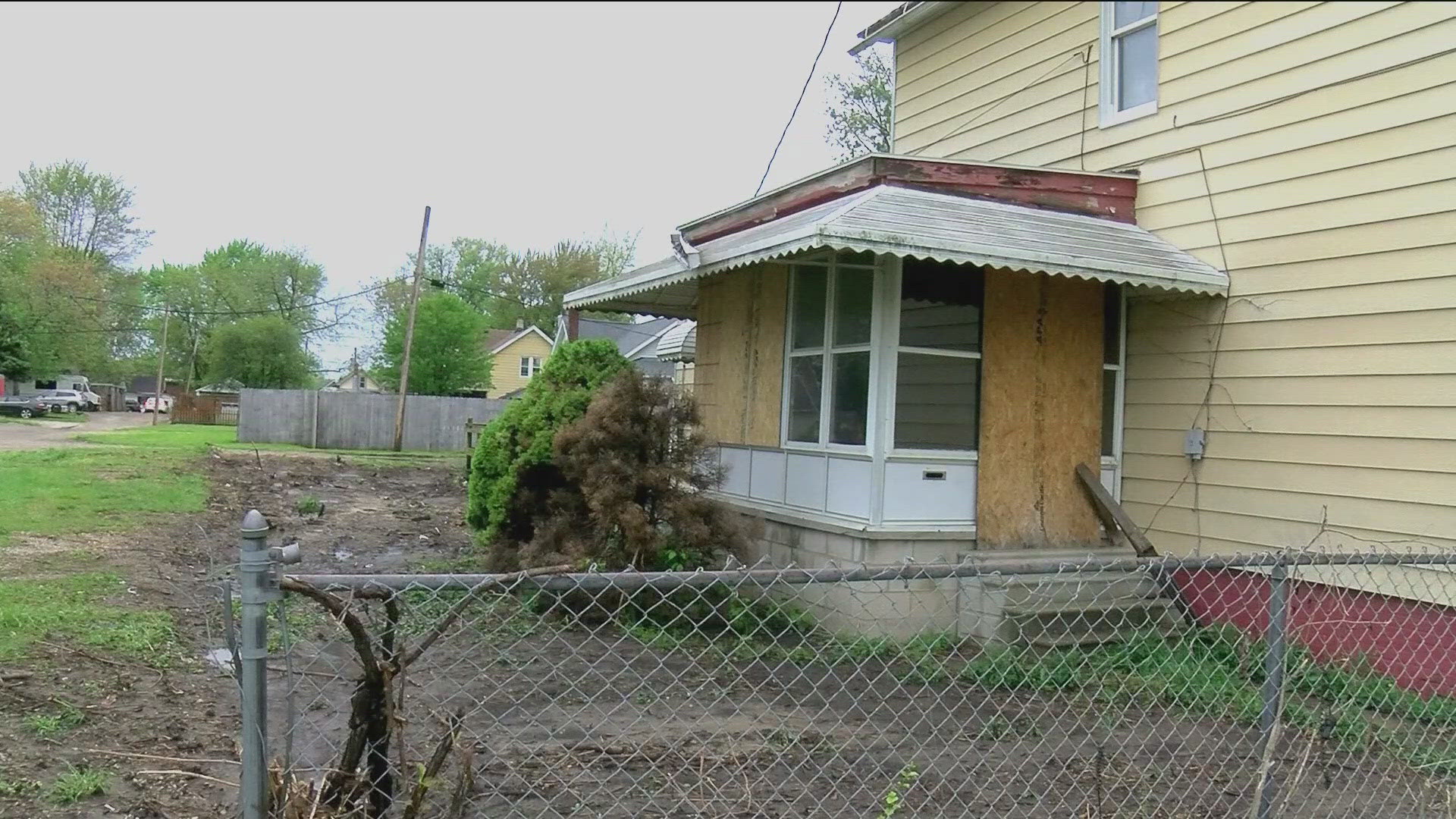 Blight has a been a problem for years in some east Toledo neighborhoods, and residents who have to live by the abandoned homes are fed up.