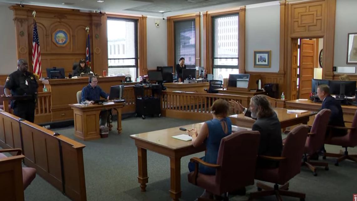 Toledo woman previously convicted in cancer con pleads guilty to theft ...