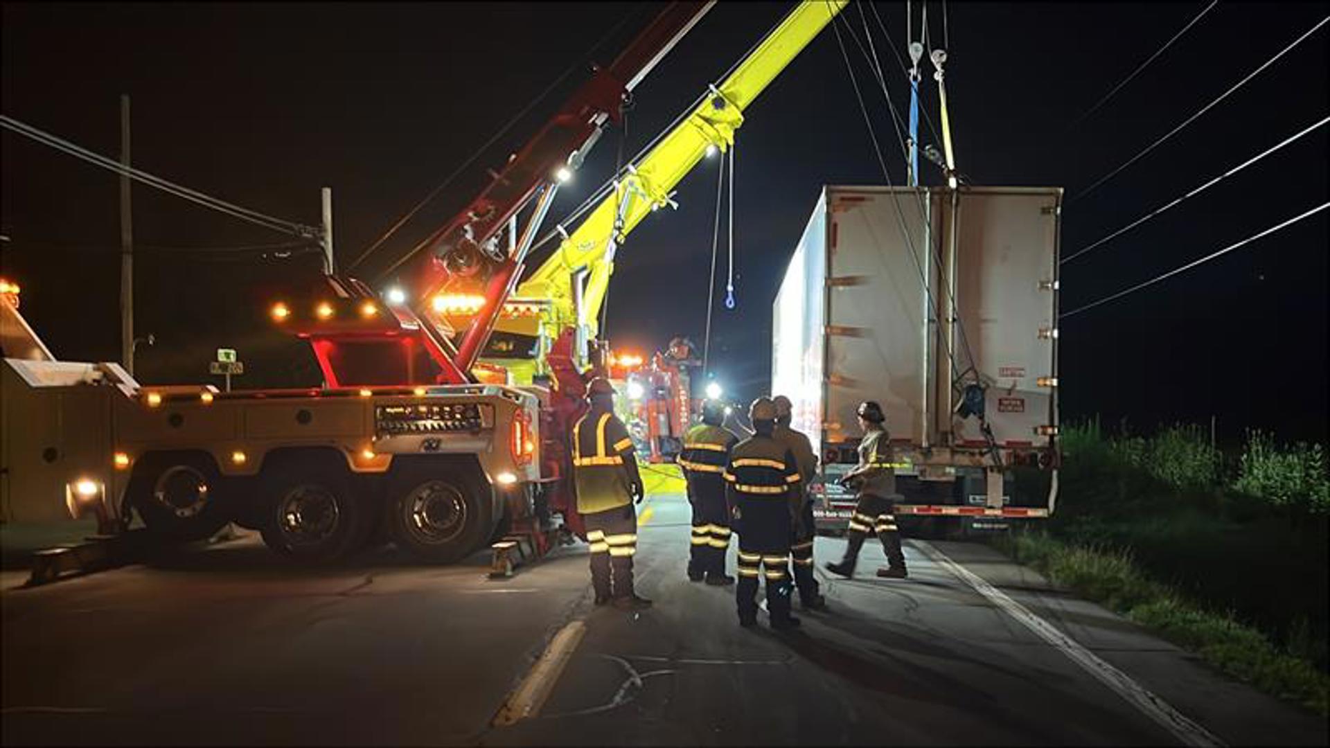 US 6 closed in Sandusky County due to semi truck rollover crash | wtol.com