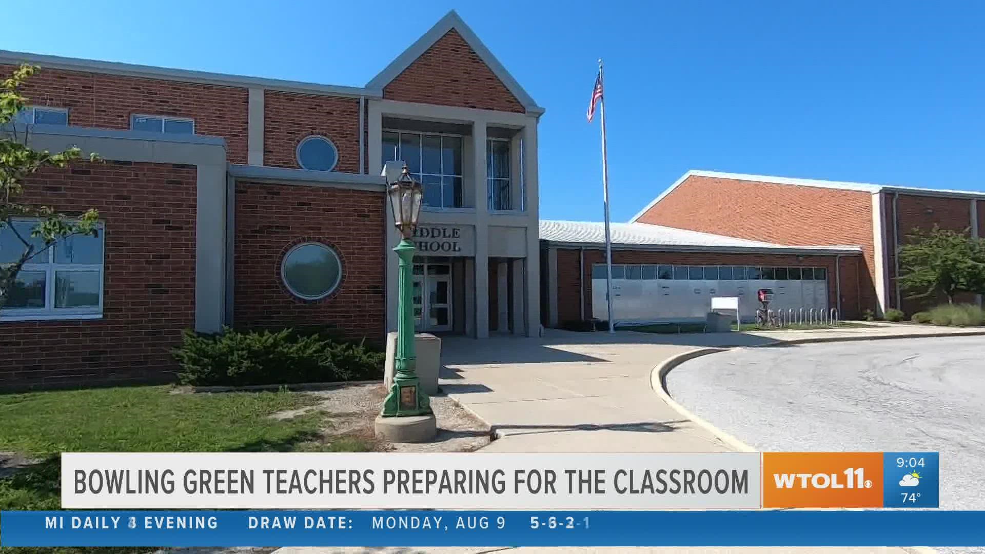 Teachers in Bowling Green are planning to incorporate online learning tactics from last year inside the classroom.