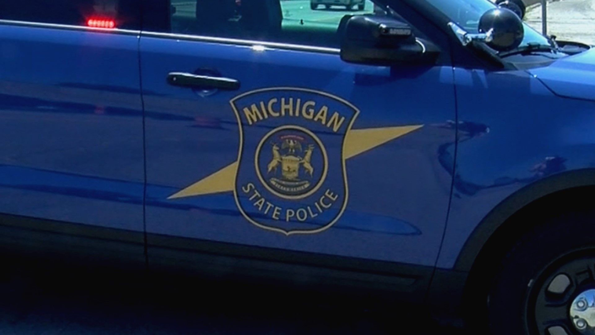 Toledo man arrested after armed robbery in Luna Pier