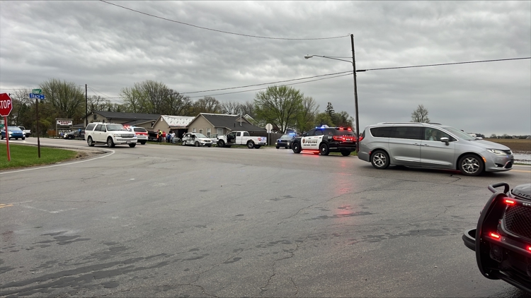Two taken to the hospital following 3-car crash in Perrysburg Township ...
