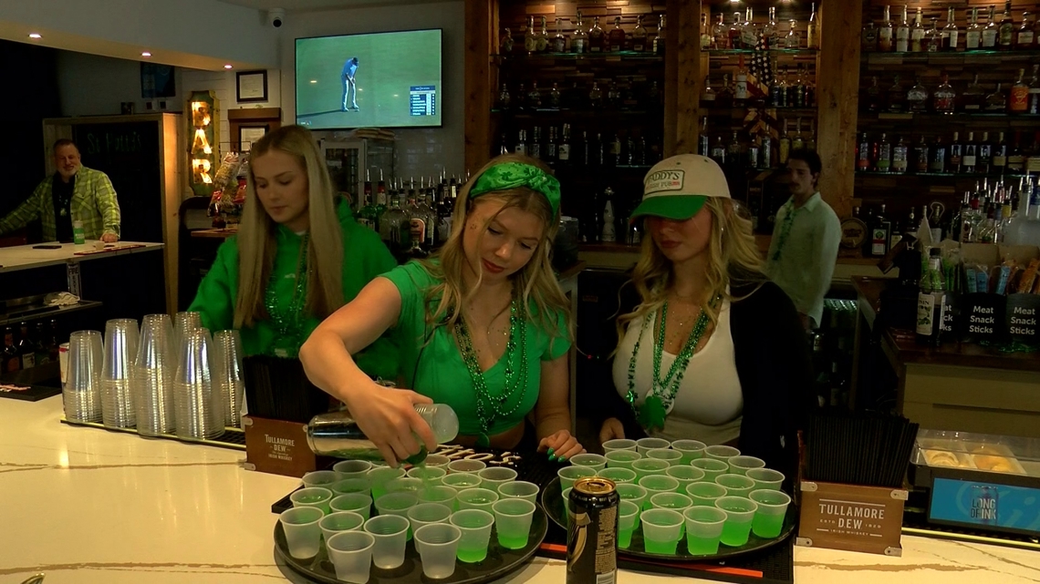 Power outage delays St. Patrick’s Day celebrations at local bar, but festivities continue
