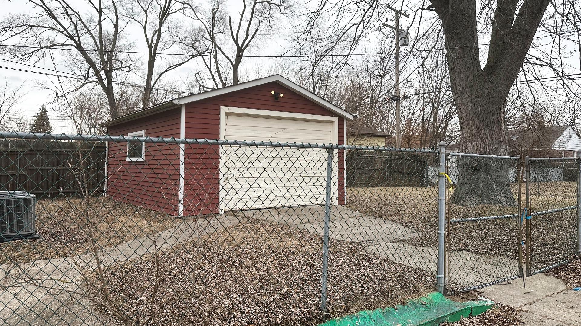 Detroit mom charged with killing son and burying body in backyard last ...