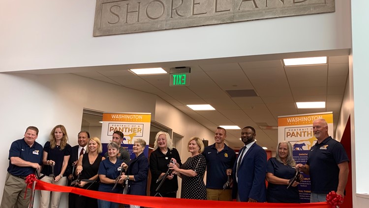 Shoreland Elementary held ribbon-cutting Tuesday at first school built by Washington Local in over 50 years