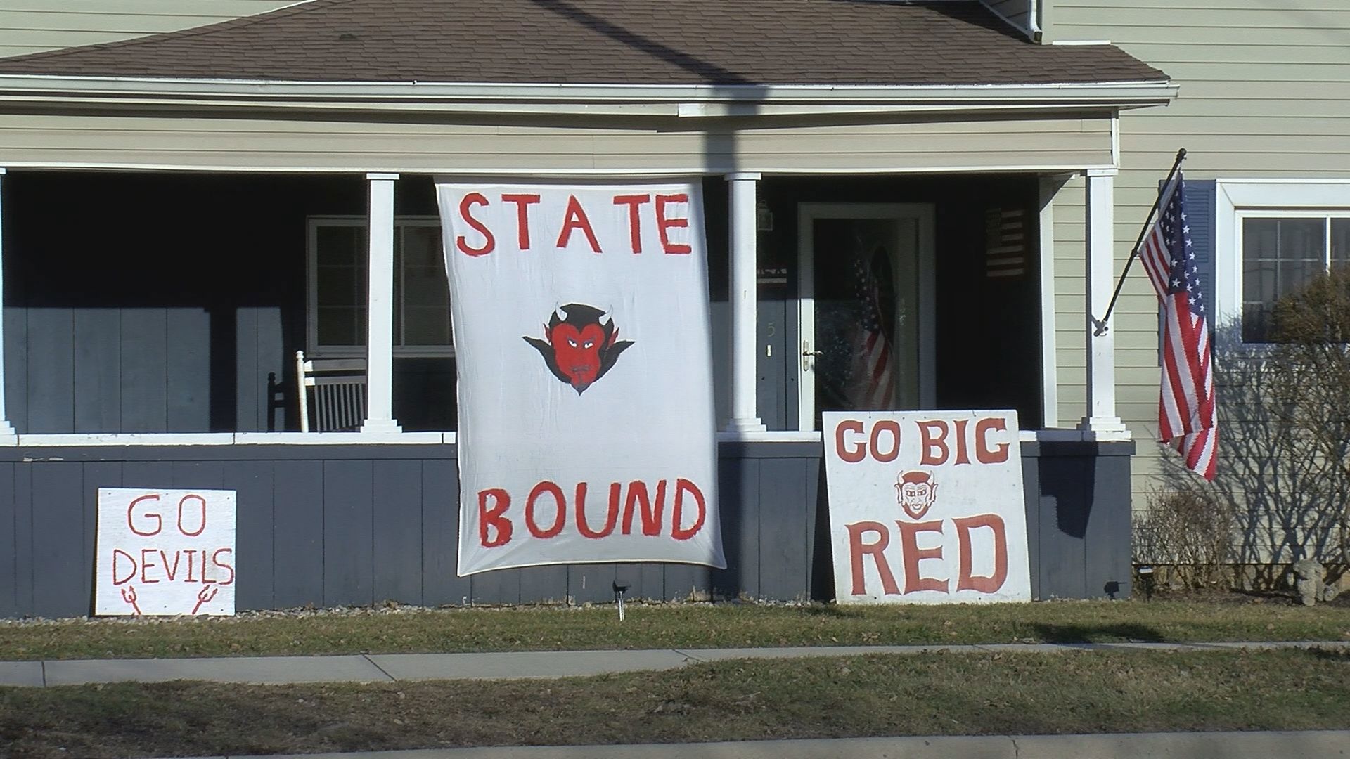 The village of less than 1,500 people is lined with signs to support the boys' basketball team, making only its second state semifinal appearance in program history.