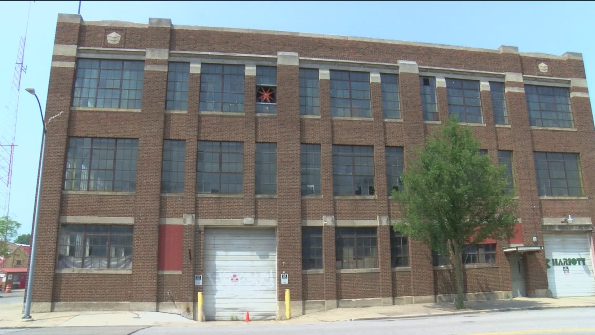 The former home to food product company Chariott Foods sits in downtown Toledo's Warehouse District. The building is 43,173 square feet with a price tag of $650,000.