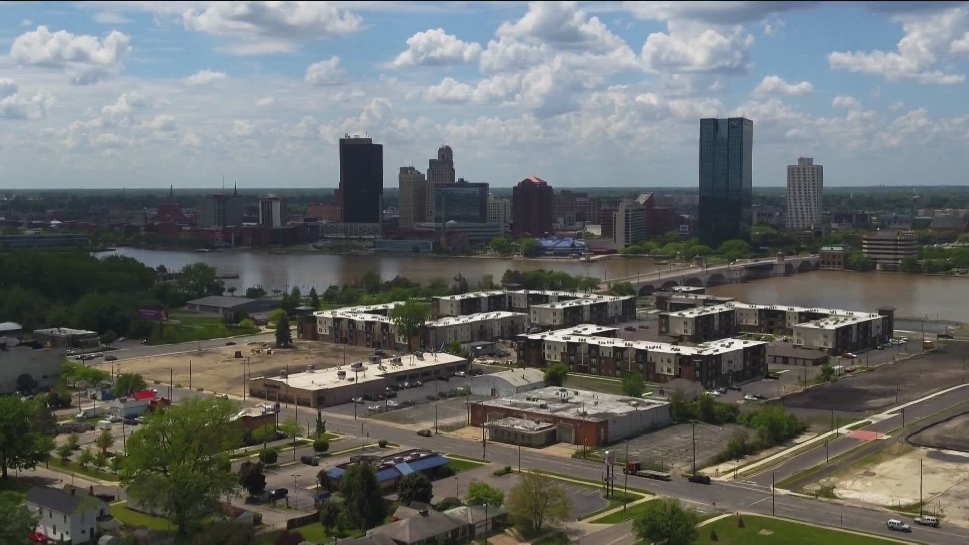 The 'Bridges Out of Poverty' workshop centered on discussing ways to address poverty in the city of Toledo and in Ohio, which are both above the national average.