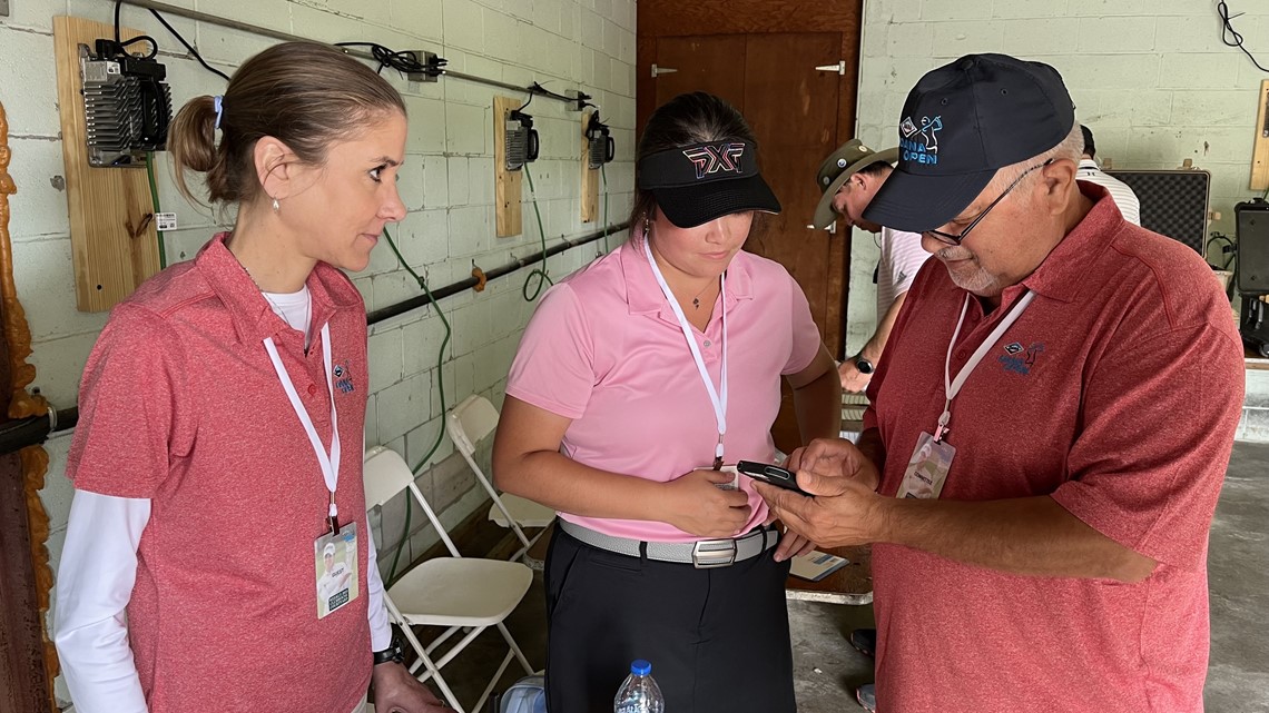 Volunteer walking scorers have vital role during Dana Open