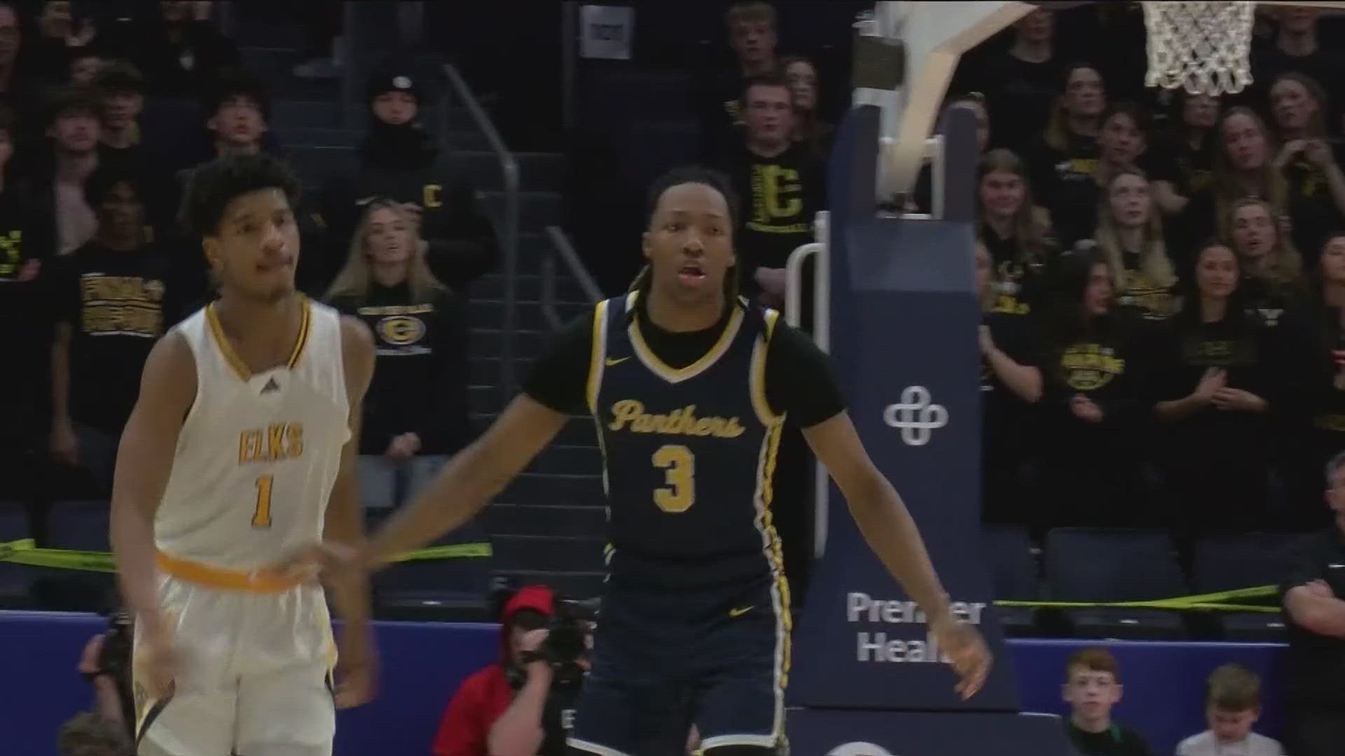 The Whitmer Panthers boys basketball team fell by a score of 58-39 to Centerville on Saturday. A group of fans also gathered for a watch party in Rossford.