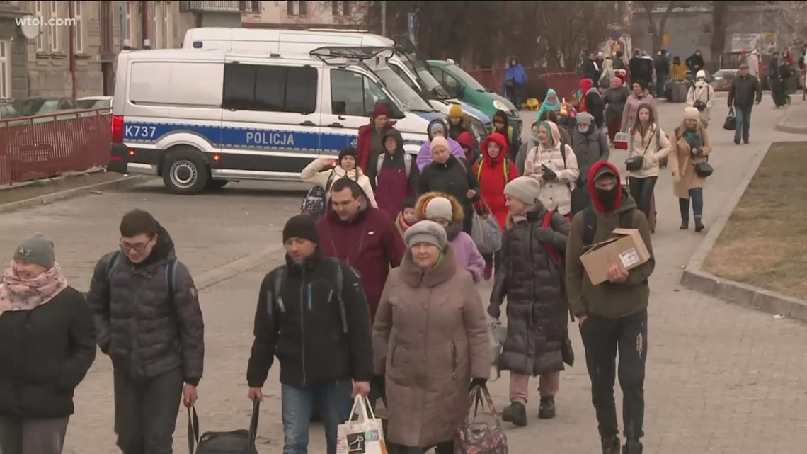 Host mother worries for former exchange students living in Ukraine - Vimarsana News