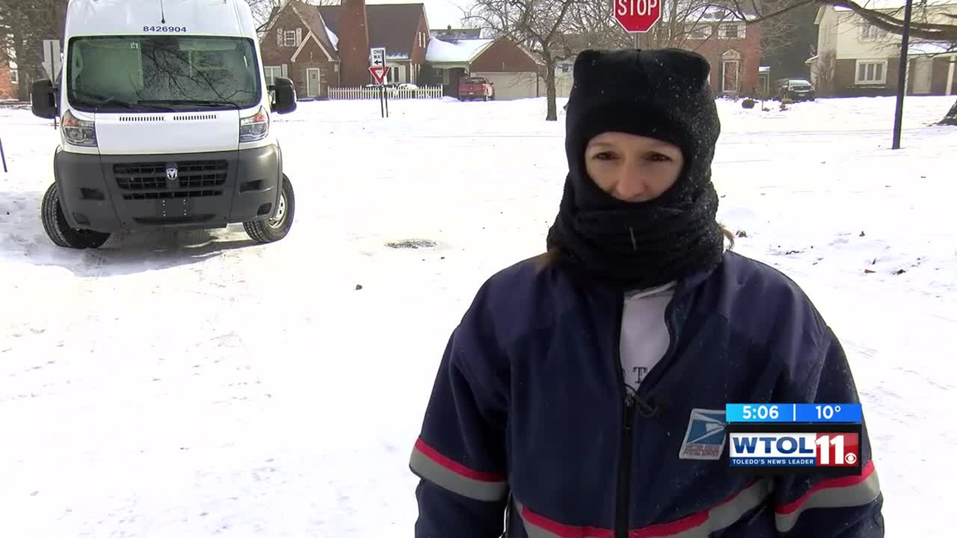 Mail carrier furious that USPS is making employees work during frigid weather