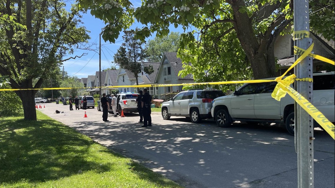 Teen killed, man hospitalized following south Toledo shooting | wtol.com