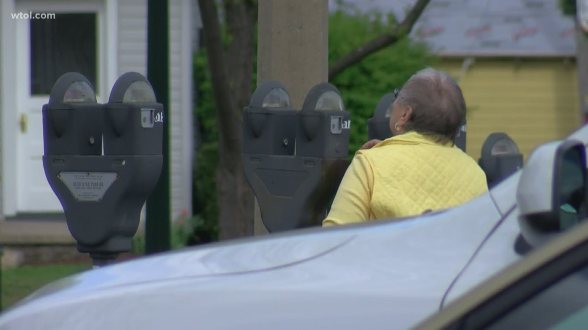 Drivers were supposed to start paying for parking in downtown BG as soon as the year started, but a hold-up in the paying kiosks has delayed the change.