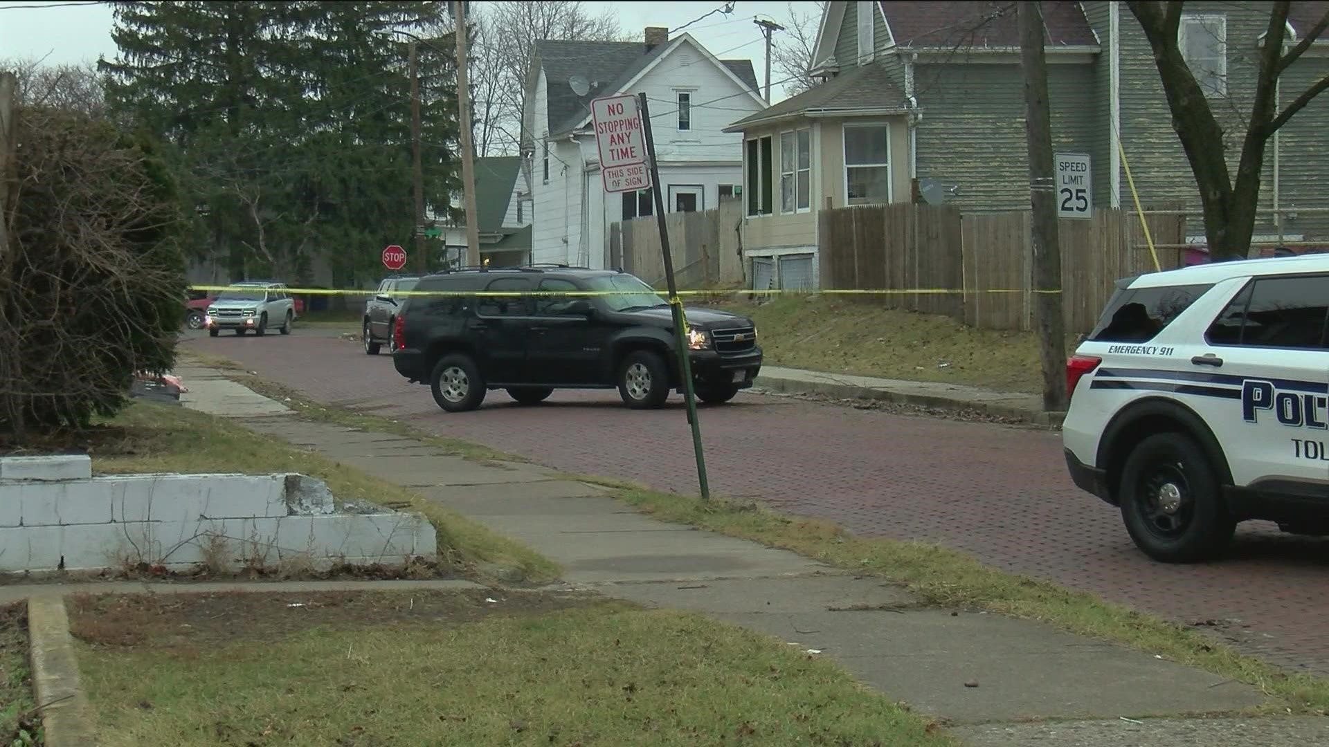 Toledo police say 24-year-old Dontae Hull was a burglary suspect at a home on West Park. A friend of the homeowner found him this afternoon and shot and killed him.