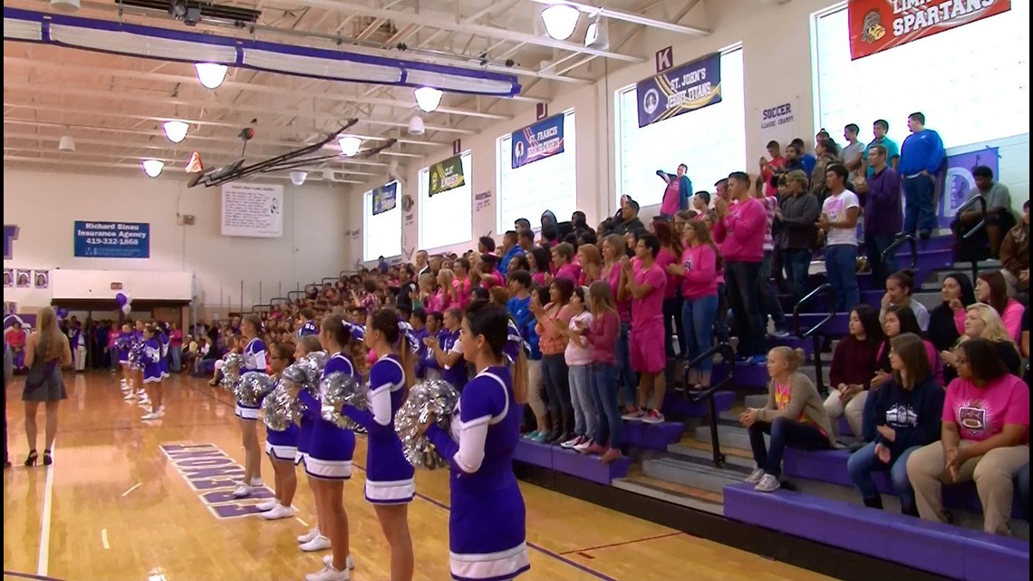 Fremont Ross football greats get gold footballs from NFL