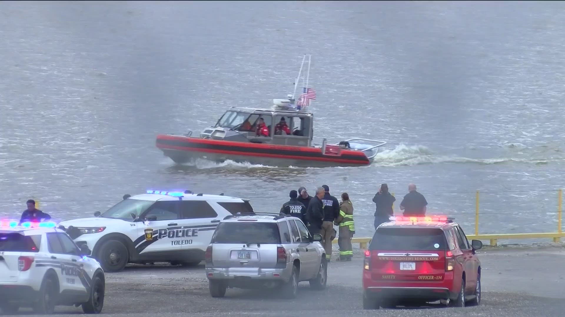 The Toledo Fire Water Rescue Unit resumed search and recovery efforts after a canoe capsized in the Maumee River on Sunday. A body was found Wednesday afternoon.