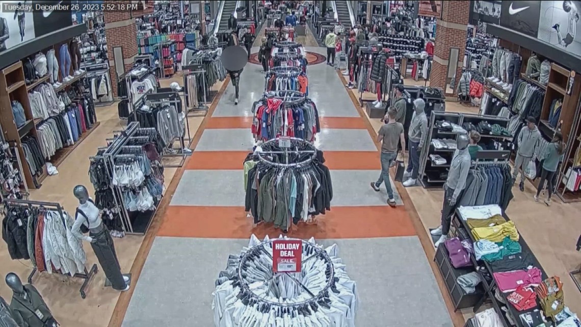 Teen charged in Franklin Park shooting, surveillance video released