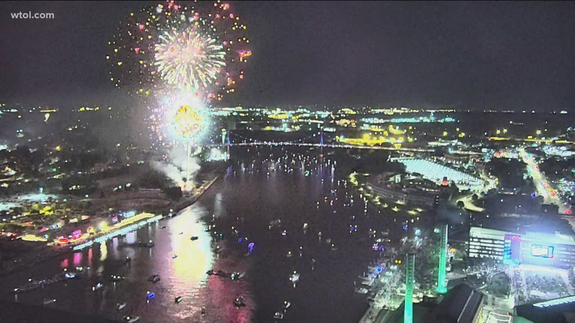 Fireworks! Downtown Toledo's show over the Maumee River