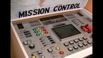 Hot On The Web Subway Cake Mission Control Desk Wtol Com
