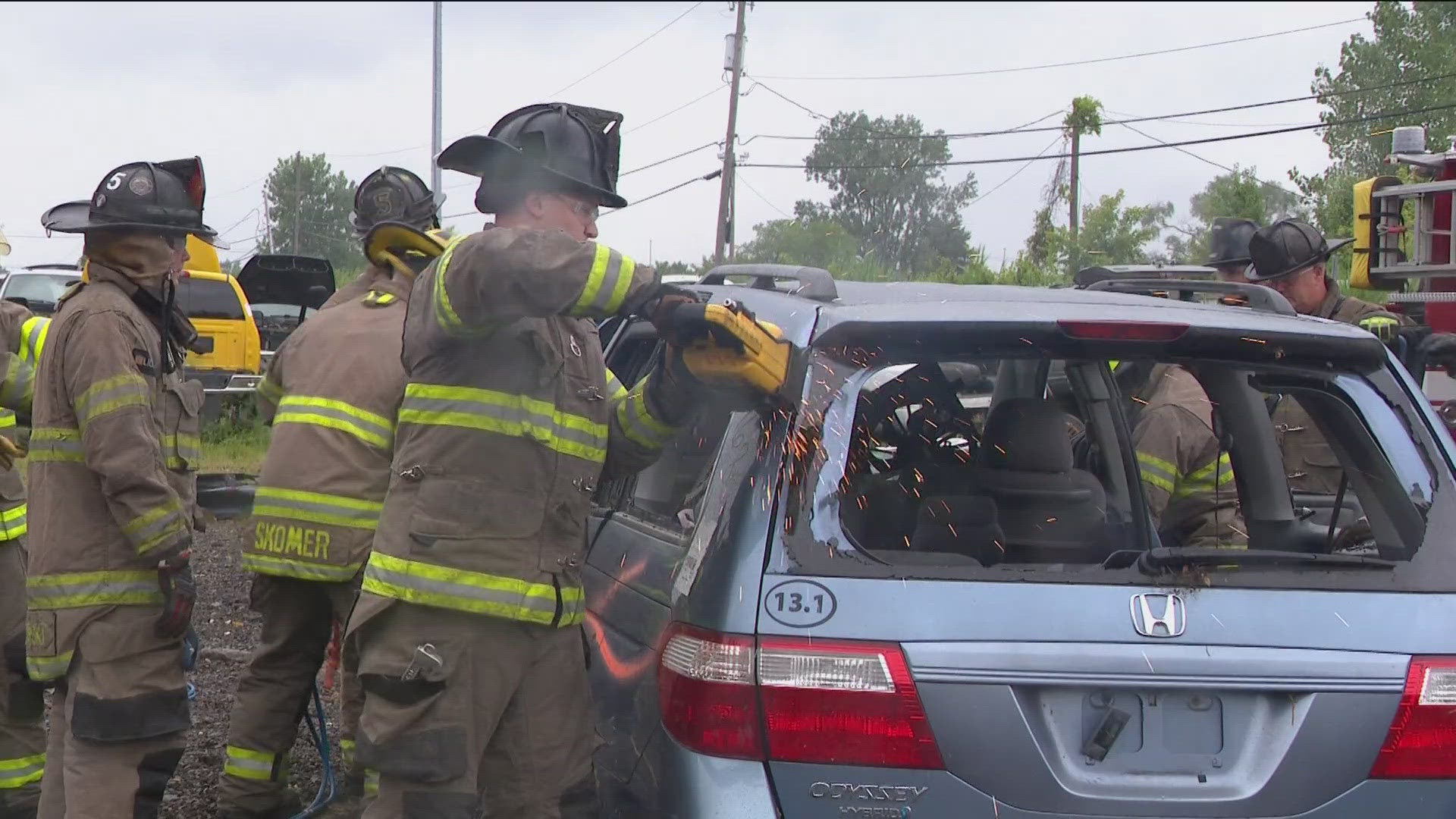 Crews are practicing with "state-of-the-art tools" to navigate the challenges of electric vehicles during emergency rescues.